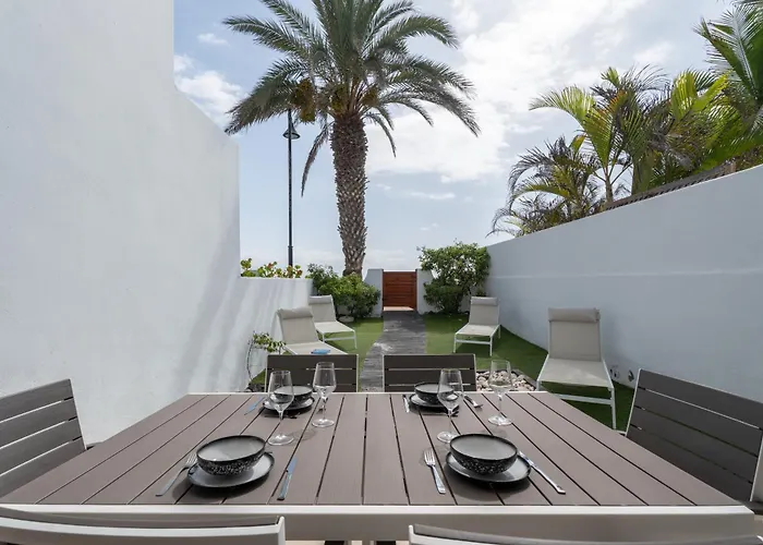 In Parque Santiago Iii * プラヤ・デ・ラス・アメリカス