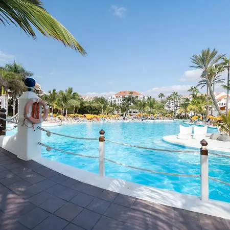 In Parque Santiago Iii