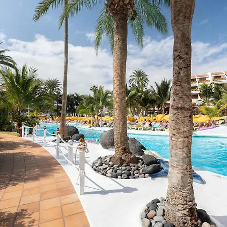 In Parque Santiago Iii * Playa de las Americas (Tenerife)