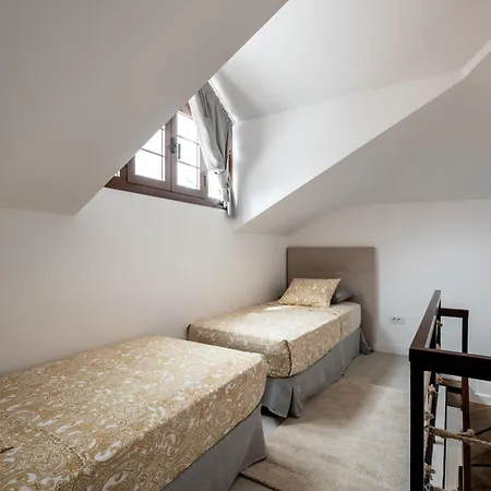 In Parque Santiago Iii * プラヤ・デ・ラス・アメリカス