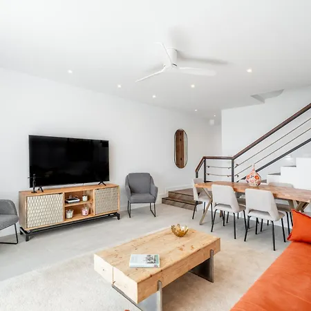 In Parque Santiago Iii * Playa de las Américas